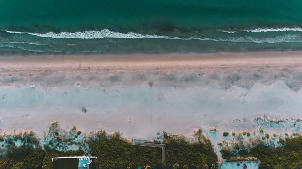 Top dryer vent cleaning services company in Melbourne Beach FL - View of a cleaner Melbourne Beach air environment after the job is done.