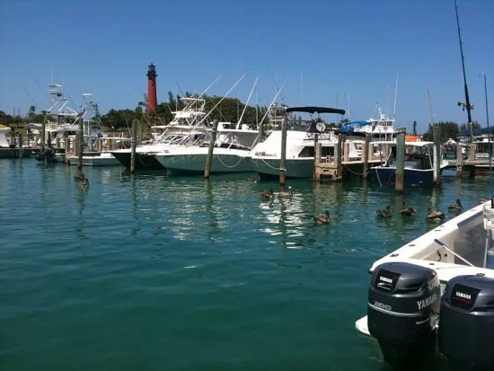 Top air duct cleaning services company in Jupiter Inlet Colony FL - View of a cleaner Jupiter Inlet Colony air environment after the job is done.