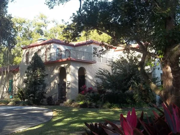 Top air duct cleaning services company in Temple Terrace FL - View of a cleaner Temple Terrace air environment after the job is done.