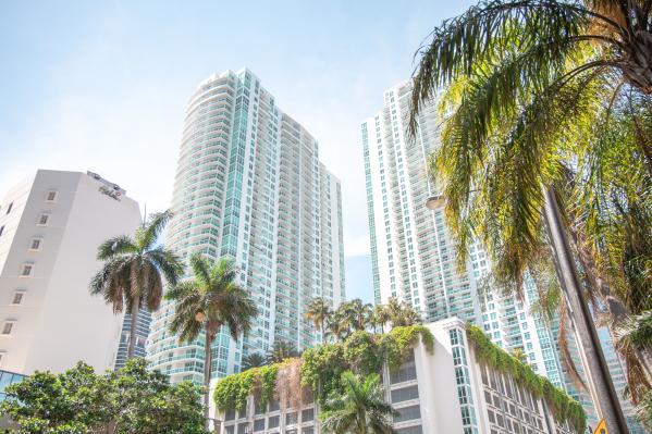 Top HVAC system installation service company in Brickell FL - View of a climate controlled Brickell air environment after the job is done.