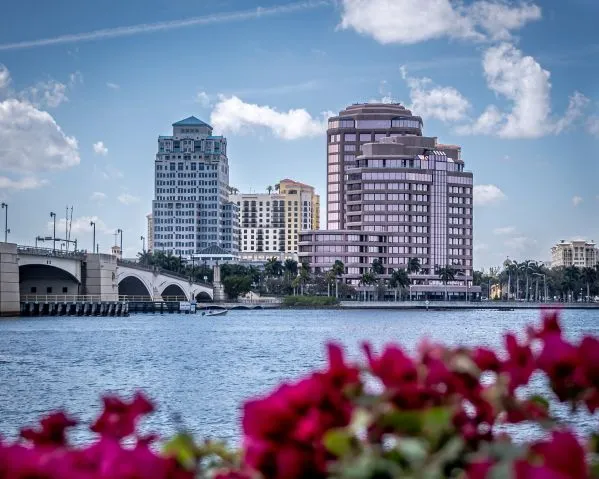 Top HVAC system installation service company in West Palm Beach FL - View of a climate controlled West Palm Beach air environment after the job is done.