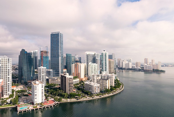 Top HVAC system replacement service company in Miami FL - View of a climate controlled Miami air environment after the job is done.