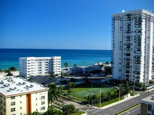 Top HVAC UV light installation service company in Hollywood FL - View of a climate controlled Hollywood air environment after the job is done.